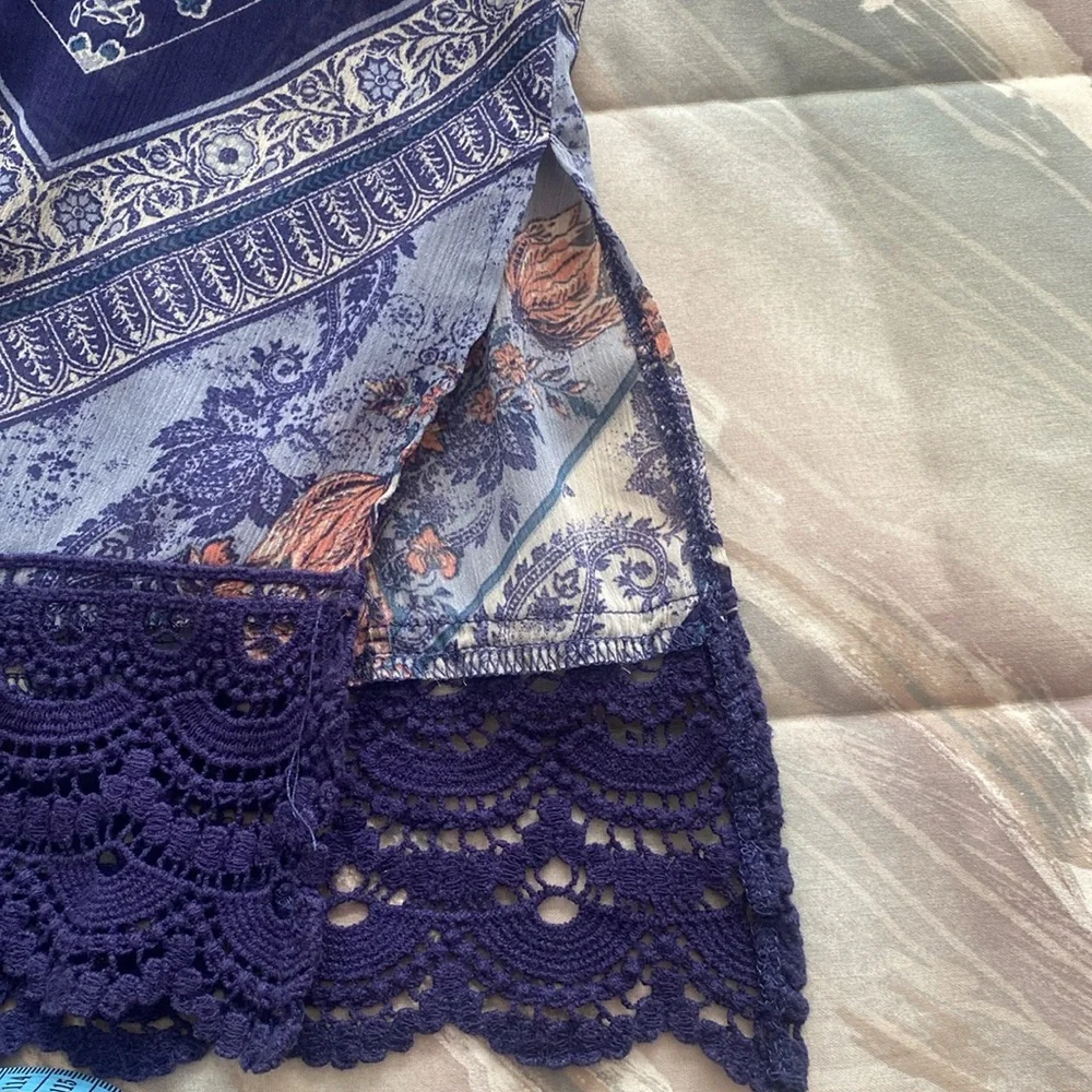Floral blue open Kimono Cardigan-crochet lined bottom & 3/4 sleeves L ptp 23 in - Picture 10 of 10